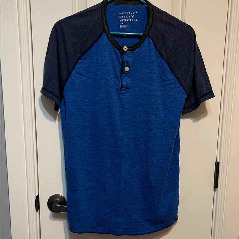 American Eagle Outfitters Blue Casual Button Down Shirt